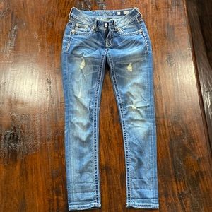 Women’s size 25 MissMe skinny jeans